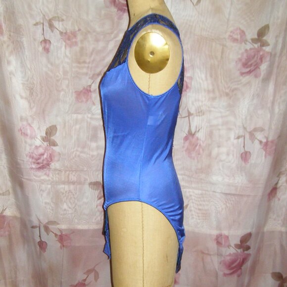 💙NEW💙 size L 10-12 Lady Cameo Royal Blue Bodysuit Floral Lace detail - Picture 7 of 15